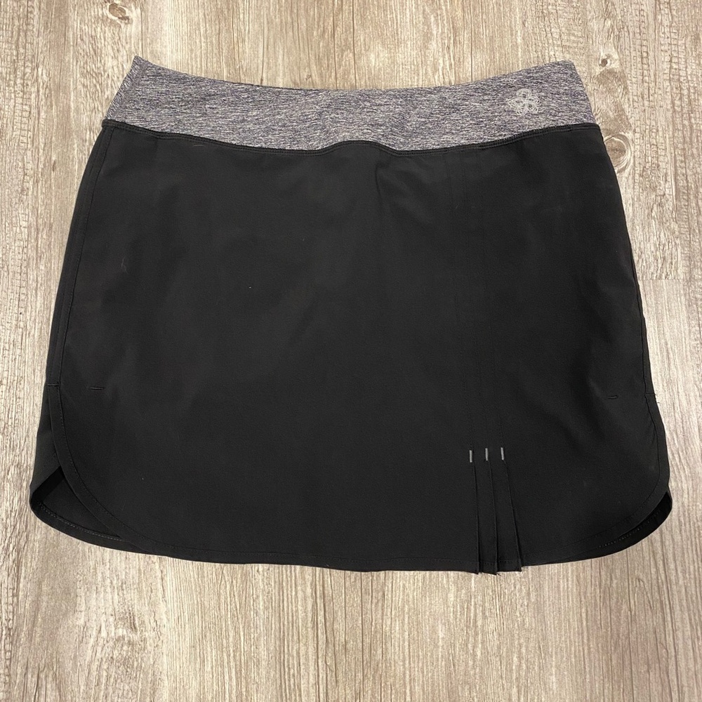 Tuff Athletics Women's Black Skirt size S/P